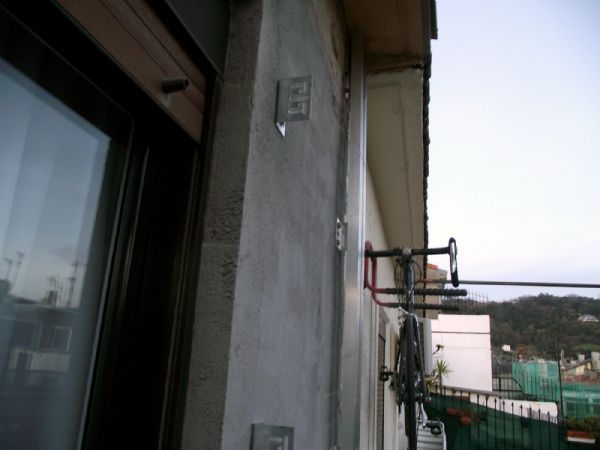 Colocación de  perfilería para la fachada ventilada.