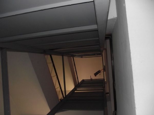 Construcción del cierre del hueco del ascensor