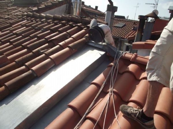 Fin de obra tejado, unión entre dos cubiertas