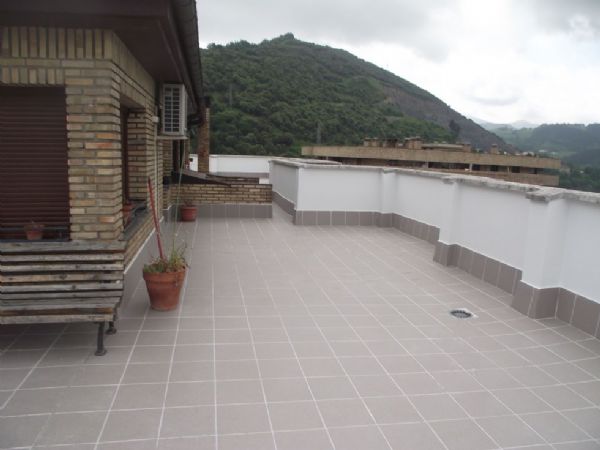 La terraza con la plaqueta terminada