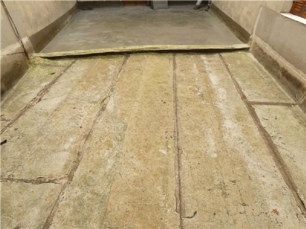 6 Suelo de otro patio antes de obra