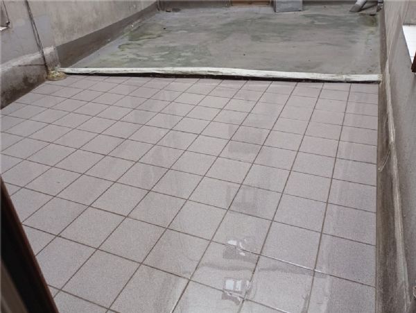 7 Suelo de otro patio alicatado