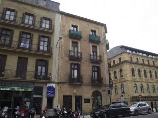 Fachada principal antes de la obra